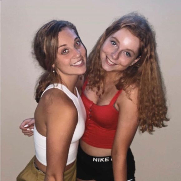 Meet your Posher, Lucy - Picture 3 of 3